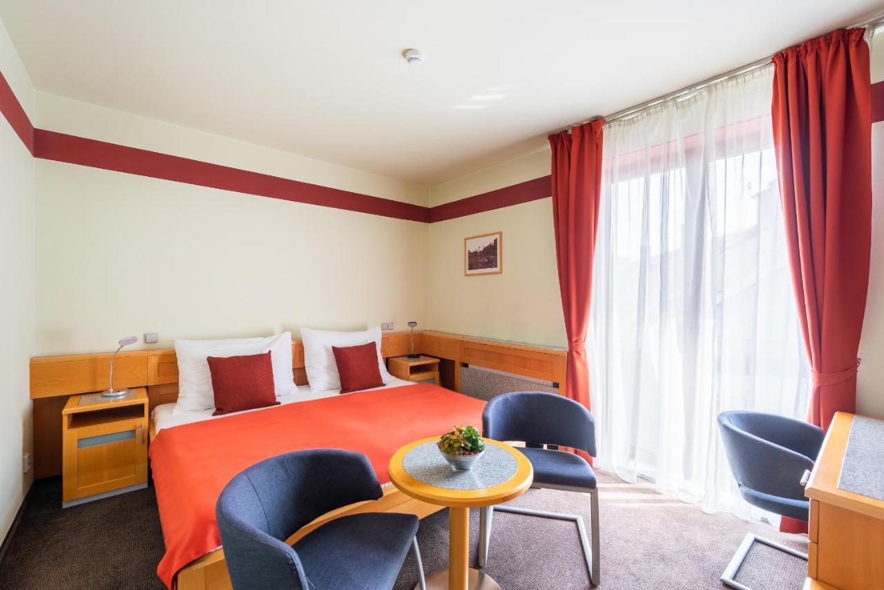 Jan Maria Hotel Ostrava Exterior photo