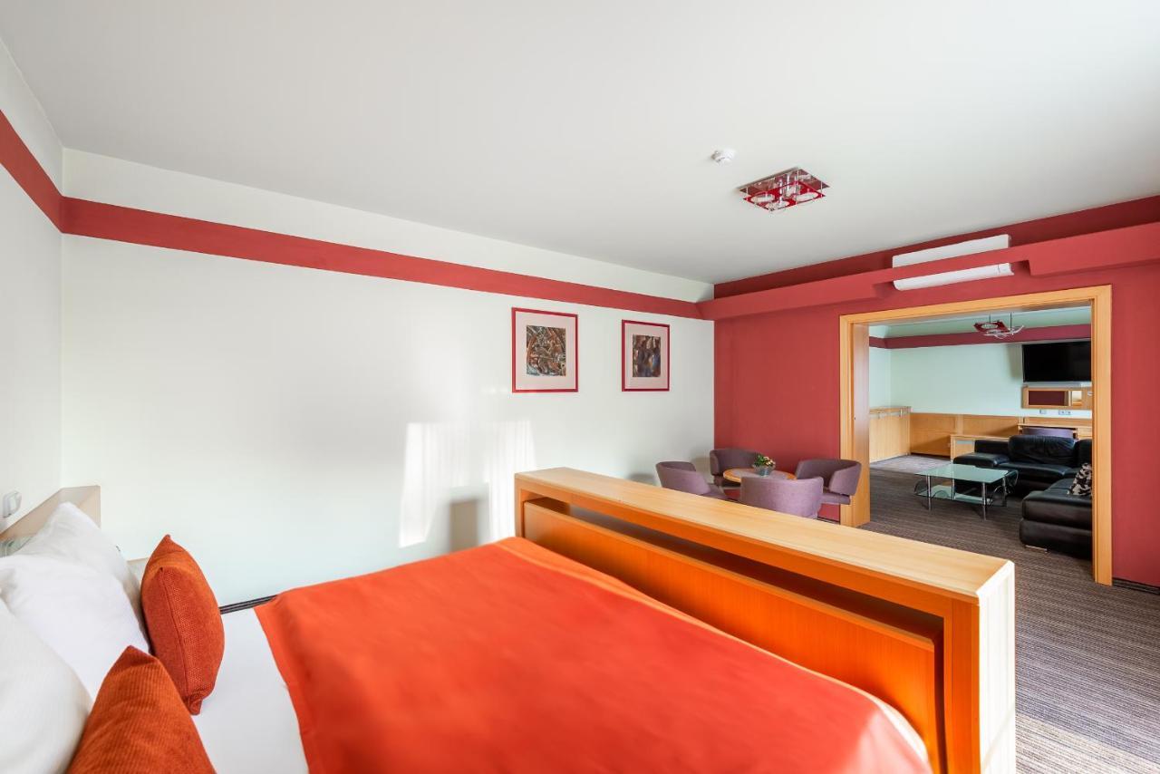 Jan Maria Hotel Ostrava Exterior photo