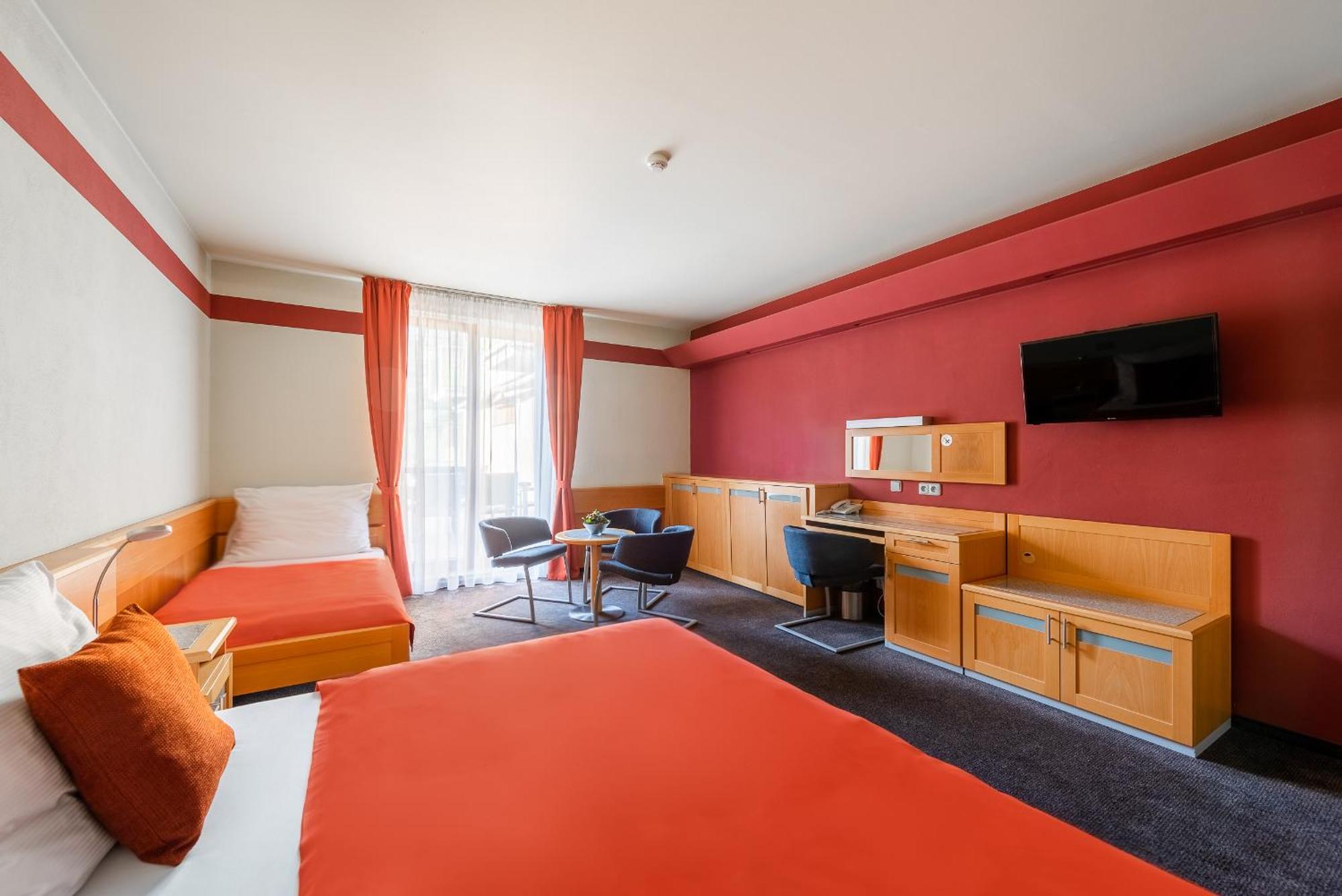 Jan Maria Hotel Ostrava Exterior photo