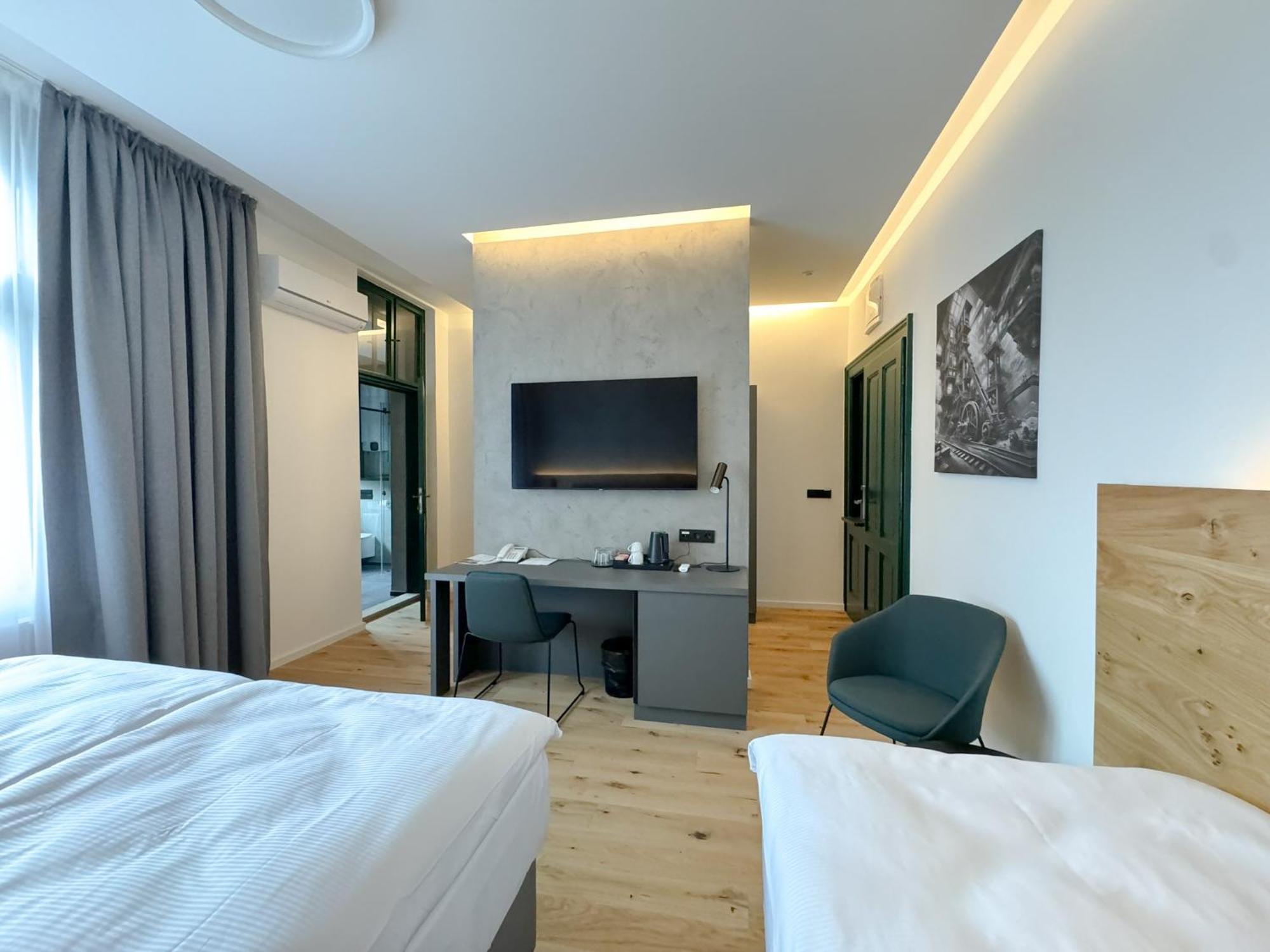Jan Maria Hotel Ostrava Exterior photo