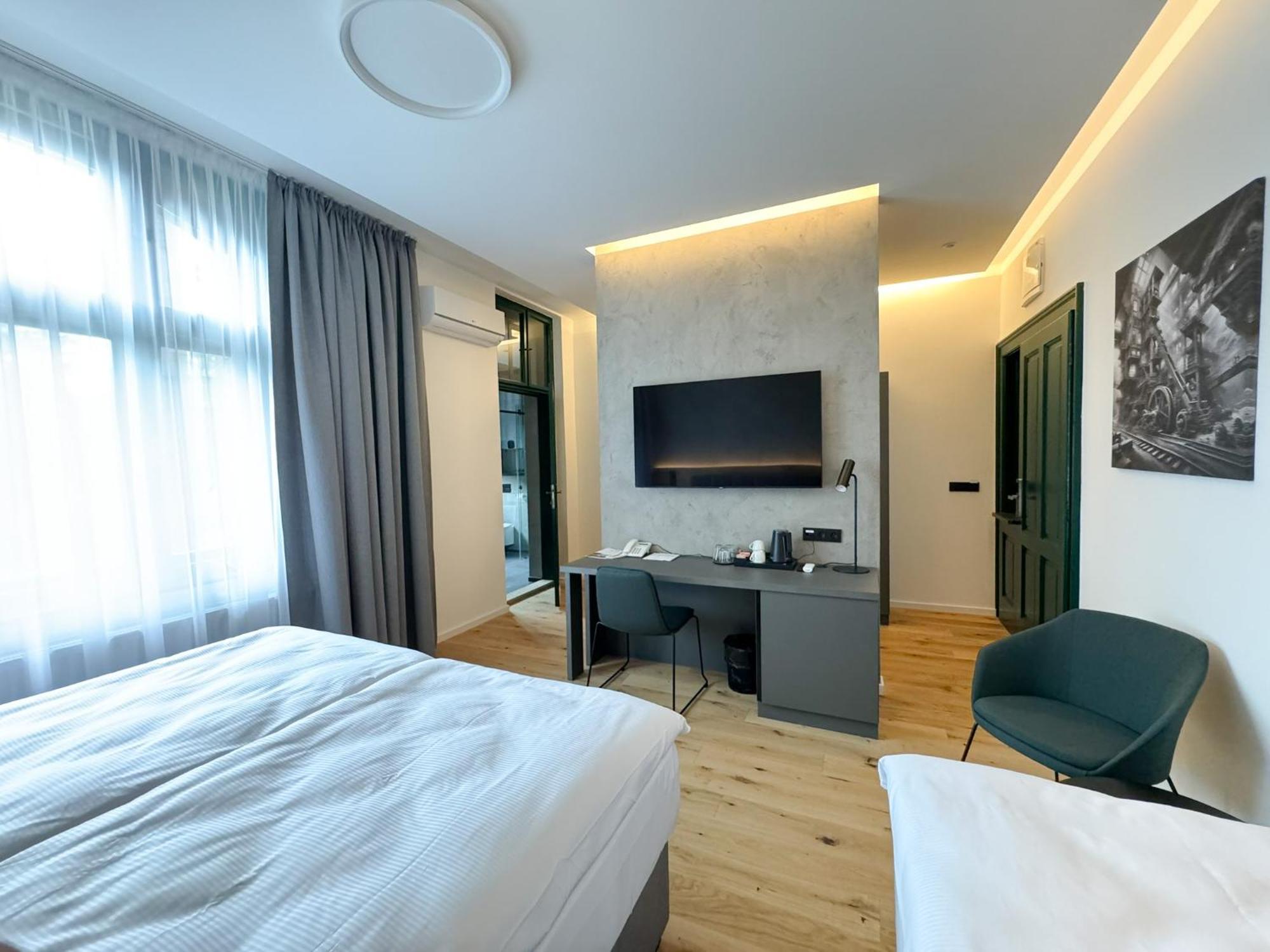 Jan Maria Hotel Ostrava Exterior photo