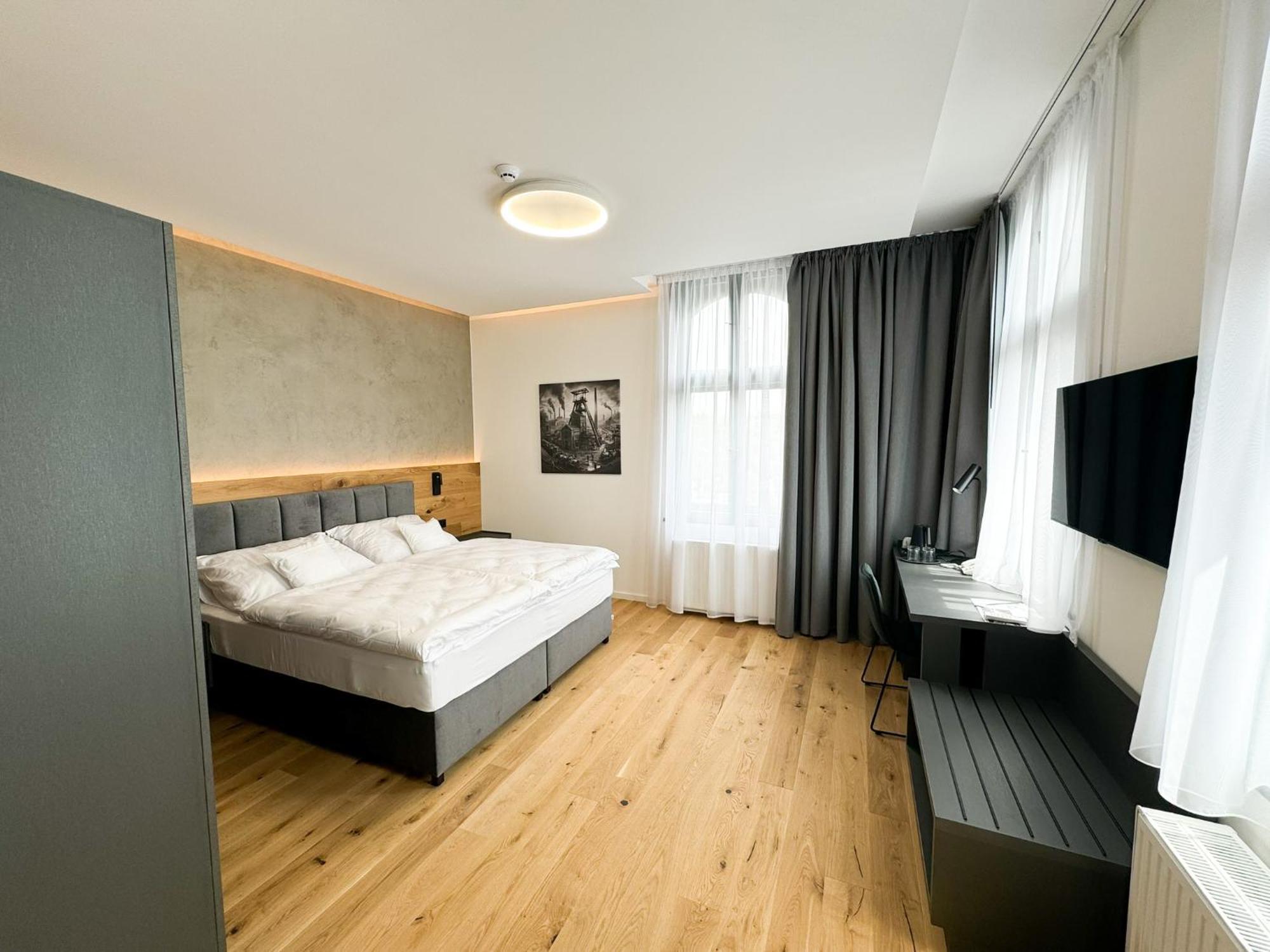 Jan Maria Hotel Ostrava Exterior photo